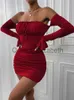 Sukienki swobodne seksowne cycki tuba top Lade-up w górę sukienki z długim rękawem funde rękawa bodycon ruched mini sukienka kobiety z ramion sukienki j230625