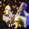 Atacado Little Nightmares jogo periférico caixa de brinquedos de pelúcia homem pequena boneca de seis decoração interna