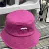 top bucket hat Pearl letter zonnehoed designer hoed luxe zonnescherm mannen en vrouwen Elegante charme modetrend Casual cadeau zomerhoed