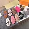 Fashion women wool sandals selling Slippers Woman Slipper Shoes Autumn Winter slides Sandal fuzzy sandal lightweight house tt