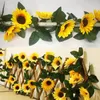 装飾的な花200 cm長い人工植物黄色のヒマワリの葉のつるガーランドシルクフェイクファレットフラワーアーチ装飾パーティー