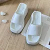 Chinelos de seda de espuma sandálias de designer de luxo moda feminina sapatos de plataforma verão ao ar livre sapatos de praia novos sapatos casuais antiderrapantes confortáveis sapatos baixos resistentes ao desgaste