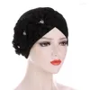 Écharpes Bonnet musulman Hijab plissé turban Cap Ladies Fashion Fashion Inner Hijabs fleur Femmes africaines Bandana Headswear