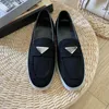 Patent läder män tofflor lyxiga designer skor mode kvinnors loafers mocka casual skor sommar andningsbar semi-drag utomhus icke-slip slitstarka platt skor