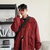 Herrjackor Streetwear Fashion Cargo Patch Red Black Loose Bomber Jacket Män 2023 Hip Hop Motorcykelbroderi Harajuku Baseballrockar