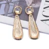 Leading Lady Fancy 2023 You are the Trend Hars Dangle Drop Oorbellen Ouderwetse 18K 3D Harde Legering Volledig Diamanten Nieuwe Stijlvolle Unieke Vorm Merk Luxe Lucite Earing