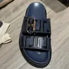 Bedrukte damesslippers luxe designer sandalen leren platformschoenen outdoor mode strandschoenen antislip ademende vrijetijdsschoenen zomer comfortabele platte schoenen