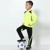 Altri articoli sportivi Maglia da calcio invernale pantaloni Set da corsa Abbigliamento sportivo per giovani bambini Uniformi da allenamento per il calcio Tute per bambini Tute sportive 230626