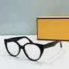 Womens Brillen Frame Clear Lens Mannen Zon Gassen Mode Stijl Beschermt Ogen UV400 Met Case 500031