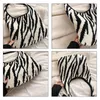 Abendtaschen Chic Gestrickte Damentasche Zebra Muster Häkeln Seil Schulter Eco Koreanische Shopper Stricken Handtasche Offene Schlinge Hand