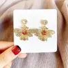 Oorknopjes Cool Femme Vrouwelijke Kerst Sieraden Kristal Goud Kleur Bee Shaped Punk Vrouwen Verklaring Big Animal Insect