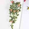 Fiori decorativi Cesto appeso a parete Fiore Rose di seta Corda Vite finta Edera Rattan artificiale Decorazioni per la casa Ghirlanda di rose