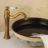 Robinet mitigeur d'eau chaude et froide Robinet de lavabo Style européen Robinets de bassin de cuisine en cuivre antique Robinets mélangeurs Nqunp