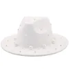 Bérets printemps automne femmes large bord Faux laine feutre chapeau haut de forme perle décoration Jazz fête mariage Tan Fedora chapeaux pour dames