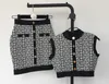 Sexiga kvinnor Två stycken klär Luruxy Slim 2 PC Set Knit Mateiral Casual Crop Top och Short Skrit Party Clothes Elegant Long Sleeve-5284a