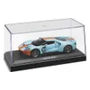 Diecast Model Car CCA 1 42湾岸ガソリンスタンドシリーズFord GT Beetle Car Model with Helmet Acrylic Box Alloy Car Toy Gift