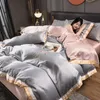 Ensembles de literie Nordic Four-piece Set Light Luxury Double-face Quilt Cover Sheet Queen King Size Literie Slippery Naked Sleeping Literie 230625