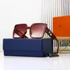 10% de réduction sur la vente en gros de lunettes de soleil nouveaux INS pare-brise femmes marée anti-uv lunettes maille rouge grand cadre lunettes de soleil