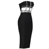 Casual klänningar broderade flares ihåliga utformar Bodycon Bandage Dress Women