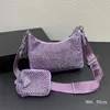 Bolsas femininas de luxo para verão, bolsas de grife de alta qualidade Brilho e brilho Bolsa de couro Elegante bolsa transversal feminina de ombro único Carteira com alça de corrente