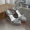 Silvery Stud Platform Wedge Sandaler Kvinnors lyxdesigners Läder Chunky Ankle Strap Heeled Sandal Evening Party Shoes Factory Factwear 12cm