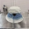 Designer Bucket Hat Casquette stjärnor med avslappnad utflykt platt-topp Small Brimmed Hats Wild Triangle Standard Ins Basin Cap