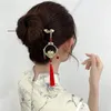 Pinces à cheveux bâtons outil de conception de coiffure avec couvre-chef en métal hypoallergénique antidérapant pour les performances scolaires en plein air