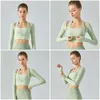 Designer Lu Crop Top Manica lunga Due pezzi Pad Palestra Top Camicetta sportiva Maglietta ad asciugatura rapida Donna Abbigliamento da corsa Abbigliamento Pilates Fiess Yoga Cappotto Leggings Pantaloni