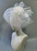 Basker mesh vit blommig chapeau kvinnor kväll party cap viktoriansk cosplay medeltida svarta fjäder hattar vintage flickor bohemia