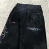 Herren Jeans Gothic Totenkopf bestickte kurze Hose Schwarz Streetwear Y2K Mode Koreanische Teenager Rap Baggy 230625