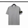 Męska firma zajmująca się koszulą koszulki Kamienne Kamienne TEE Wysokiej jakości letnią odzież męską oddychającą luźną odznakę przycisku street moda 100% bawełniana polo Massimo CP Rozmiar M-3XL1 11 11