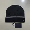 모자 패션 남성 디자이너 보닛 겨울 비니 니트 양모 모자 플러스 벨벳 모자 skullies 두꺼운 마스크 프린지 비니 모자