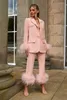 Rosa aftonklänningar för kvinnor Långärmade fjädrar Blazer Kostym Jacka Byxor Set Balklänning Fritidskostymer Specialtillverkade
