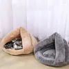 Camas para gatos Cama para animais de estimação Cesta aconchegante para gatinhos Espreguiçadeira Almofada para casinha de cachorro Macio Pequeno Saco de dormir para inverno Espessamento Tapete para gatos 2023