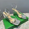 デザイナーサンダル女性靴ハイヒールサマービーチウェディングパーティーサンダルサイ​​ズ35-41