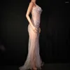 Stage Wear Sexy Mesh See-through Trailing Dress Brillant Strass Perspective Long Prom Party Catwalk Célébration Costume