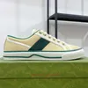 Tennis 1977 Scarpe casual in tela Designer di lusso Scarpe da donna Italia Scarpe da ginnastica basse da uomo con striscia Web verde e rossa Suola in gomma in cotone elasticizzato