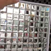 装飾的なオブジェクトの置物1PCS 3D光沢のあるダイヤモンドミラークリスタルグラスモザイクタイルショールームKTV壁装飾タイルホームオフィスバックスプラッシュ装飾壁ステッカー