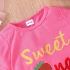 Kläduppsättningar Kid Girl Clothes Girls Cartoon Summer Strawberry Letter T Shirt kjolar 2st Baby Cool Outfit Girls 'Suit Fashion för 1 8y 230626