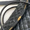 Damdesigner väskor es quiltning duffel väska resväska på axelväska handväska crossbody topp spegel kvalitet 736009 handväska