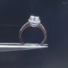 Cluster Rings S925 Sterling Silve Ring 1ct Round Shape Moissanite Diamond Passed Qualified Inspection D Color VVS1 Women Luxury Jewelry