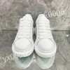 Новые низкие повседневные туфли Rhyton Top Sneaker Дизайнерские кроссовки на платформе с клетчатым узором Классические кожаные спортивные туфли для скейтбординга Мужчины Женщины Sneak xsd221134