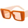Modne okulary przeciwsłoneczne Unisex prostokątne okulary przeciwsłoneczne Oversize Frame Adumbral Okulary anty-UV Szerokość Świątynie Okulary Cukierki Kolor Ozdobne