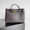 الصيف الجديد Andiamo Sheepeskin Woven Handbag Cassette Light Luxury Women’s Bag