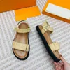 Sandales de créateurs de luxe Chaussures de plein air pour femme Sunset Comfort Flat Sandal toboggans tissés Designers de haute qualité chaussures femmes célèbres luxes toboggan en cuir talon plat