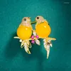 Brooches Two Yellow Bird Brooch Creative Butterfly Watermelon Vase Medal Gingko Clothing Pin Woman Coat Accessories