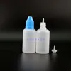 30 ml 100 PCSチャイルドプルーフキャップとヒントを備えたプラスチック製のドロッパーボトル絞り可能な長い乳首は、e cig xhrplにすることができます