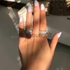 Bandringar Elegant silverfärg Rhinestone Crystal Ring Wide Love Rings for Women Wedding Engagement Full Zircon Finger Rings Smyckesgåvor X0625