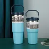 30oz tumblers com cabide de parede dupla de aço inoxidável isolado canecas de carro ao ar livre garrafas de água de acampamento reutilizáveis flip à prova de vazamento c328z