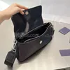 Tasarımcı Erkek Kadın Plaj Yaz Naylon Crossbody Omuz Çantaları Kadın Zarf Çevirme Zincirleri Çanta Su Geçirmez Çanta çanta Moda mektupları Ayarlanabilir askılar